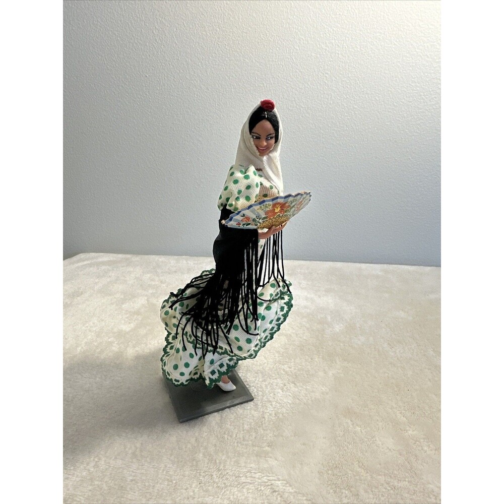 Vintage Marin Chiclana Spanish Flamenco Dancer in Green with Fan